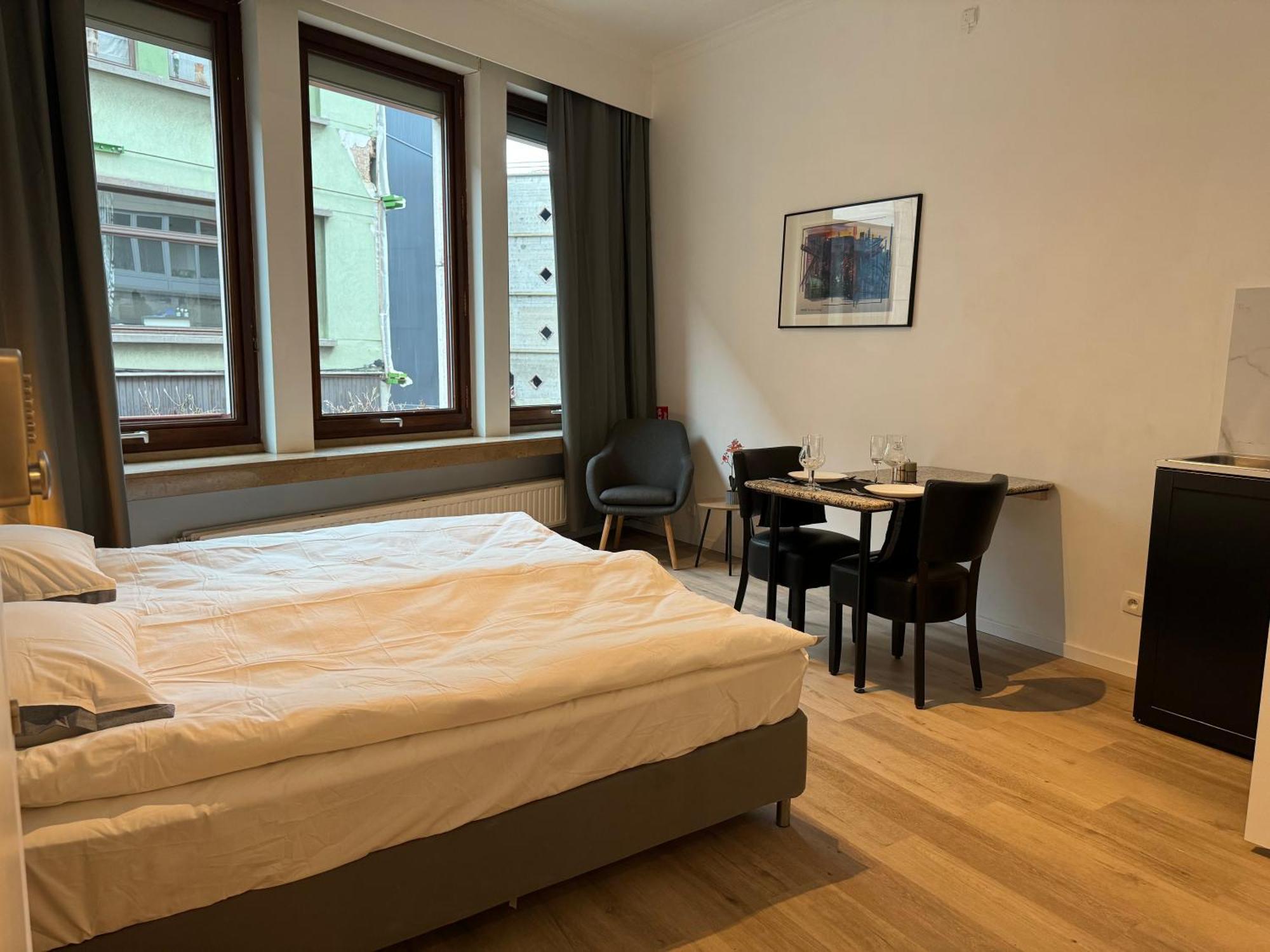 Two Bedroom Loft In The City Center By The Meir Антверпен Экстерьер фото